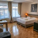 Oh & Guest house