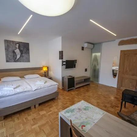 Oh & Penzion Lublaň