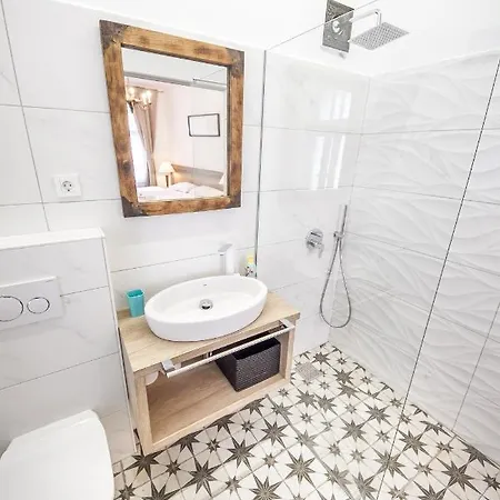 Oh & Guest house Ljubljana